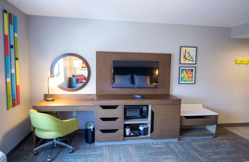 North Attleboro Hotel | Hampton Inn & Suites North Attleboro