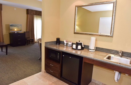 Alexandria Hotel | Hampton Inn & Suites Alexandria