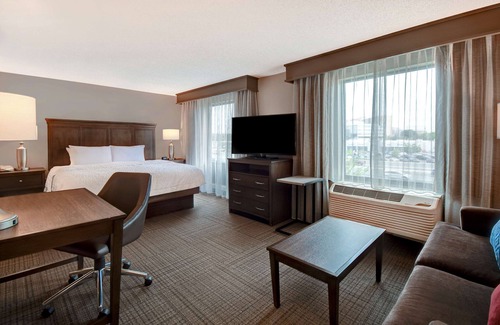 Jefferson Manor Hotel | Hampton Inn & Suites Alexandria Old Town Area South