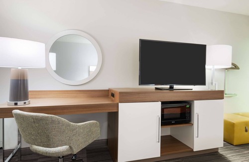 Buckhead Hotel | Hampton Inn & Suites Atlanta Buckhead Place
