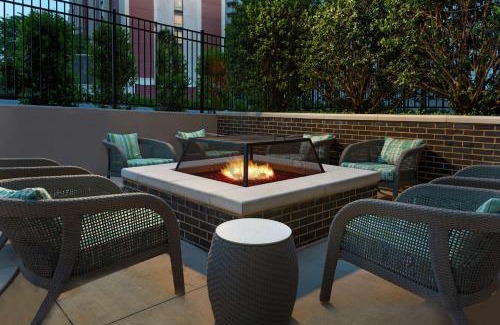 Buckhead Hotel | Hampton Inn & Suites Atlanta Buckhead Place