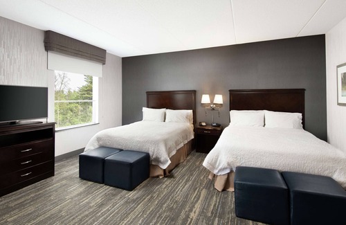 Barrie Hotel | Hampton Inn & Suites Barrie