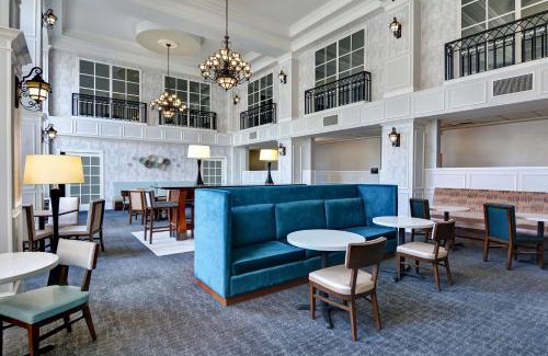 Hoover Hotel | Hampton Inn & Suites Birmingham-Hoover-Galleria