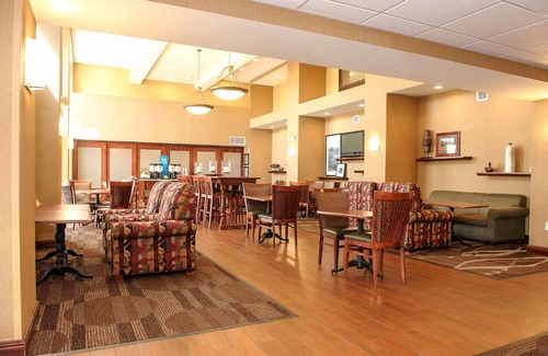 Brookings Hotel | Hampton Inn & Suites Brookings