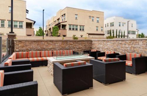 Buena Park Hotel | Hampton Inn & Suites Buena Park
