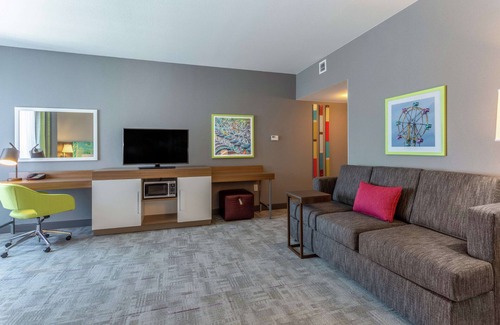Burlington Hotel | Hampton Inn & Suites Burlington