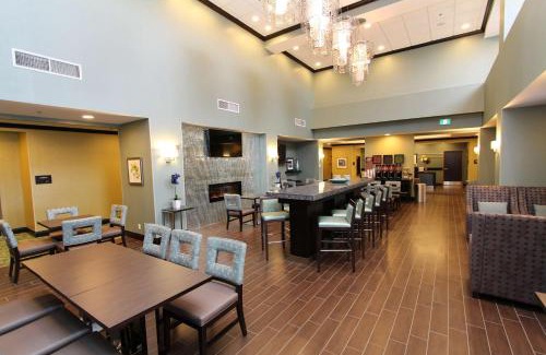 Terra Nova Hotel | Hampton Inn & Suites by Hilton St. John's Airport