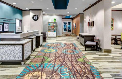 Dunwoody Hotel | Hampton Inn & Suites by Hilton Atlanta Perimeter Dunwoody