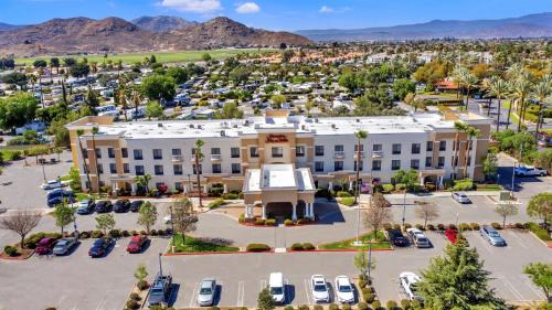 Hemet Hotel | Hampton Inn & Suites by Hilton Hemet Menifee Murrieta
