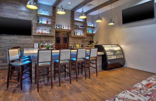 Elizabeth Hotel | Hampton Inn & Suites By Hilton- Newark Airport Elizabeth