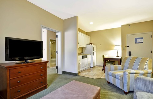 Mount Pleasant Hotel | Hampton Inn & Suites Charleston/Mt. Pleasant-Isle Of Palms