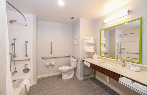 West Chester Hotel | Hampton Inn & Suites Cincinnati Liberty Township
