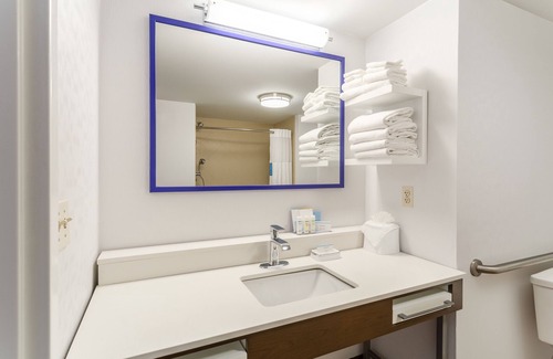 Libertyville Hotel | Hampton Inn & Suites Chicago-Libertyville