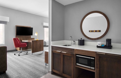 Dixie - Berryhill Hotel | Hampton Inn & Suites Charlotte Steele Creek