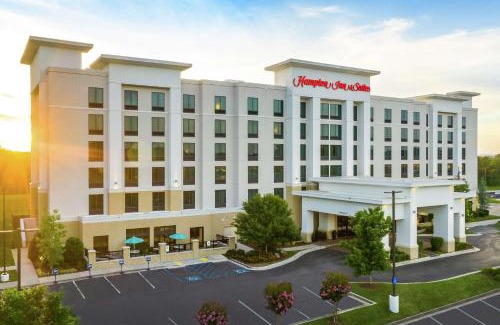Twin Brook Hotel | Hampton Inn & Suites Chattanooga/Hamilton Place