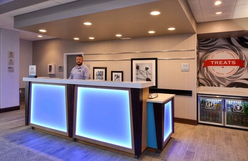 Mason Hotel | Hampton Inn & Suites Cincinnati-Mason, Ohio