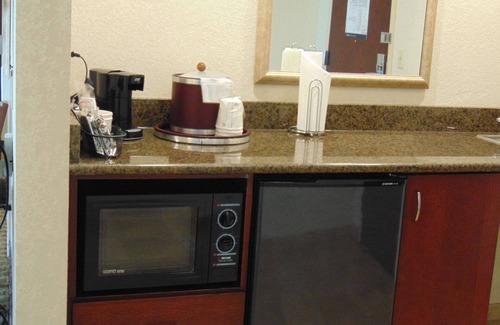 Mentor Hotel | Hampton Inn & Suites Cleveland Mentor
