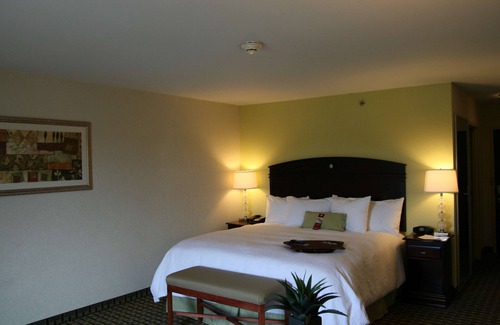 Mentor Hotel | Hampton Inn & Suites Cleveland Mentor