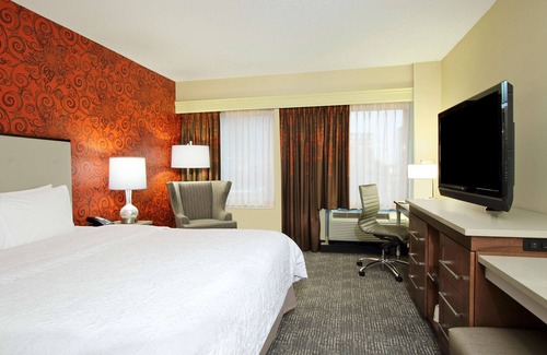 Arena District Hotel | Hampton Inn & Suites Columbus-Downtown