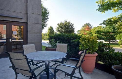 Simpsonville Hotel | Hampton Inn & Suites Columbia South Fort Meade Area