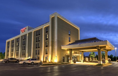 Concord Hotel | Hampton Inn & Suites Concord-Charlotte