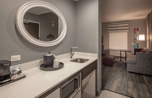 Plano Hotel | Hampton Inn & Suites Dallas/Plano Central