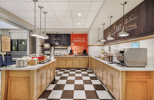 Plano Hotel | Hampton Inn & Suites Dallas/Plano-East