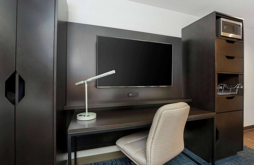 Hampden South Hotel | Hampton Inn & Suites Denver Tech Center