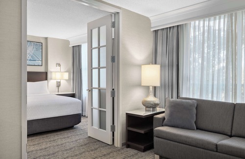 Downers Grove Hotel | Hampton Inn & Suites Downers Grove Chicago