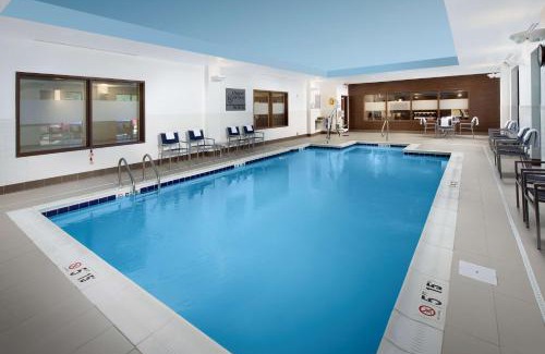Falls Church Hotel | Hampton Inn & Suites Falls Church