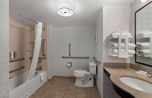 Mount Vernon Hotel | Hampton Inn & Suites Fort Belvoir Alexandria South