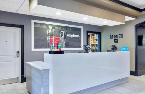 Fossil Creek Hotel | Hampton Inn & Suites Fort Worth-Fossil Creek