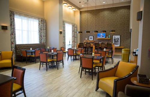 Grenada Hotel | Hampton Inn & Suites Grenada
