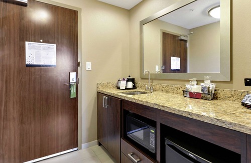 Gulfport Hotel | Hampton Inn & Suites Gulfport I-10