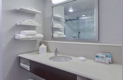 Hood River Hotel | Hampton Inn & Suites Hood River