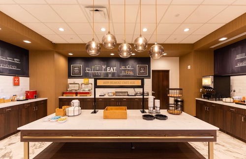Sugar Land Hotel | Hampton Inn & Suites Houston Sugar Land