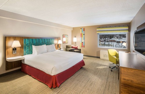 Houghton Hotel | Hampton Inn & Suites Houghton
