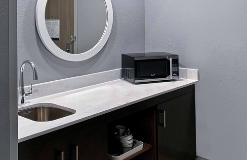 Northeast Houston Hotel | Hampton Inn & Suites Houston East Beltway 8