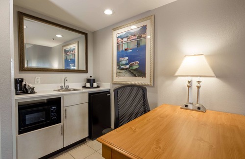 Southside Hotel | Hampton Inn & Suites Jacksonville Deerwood Park