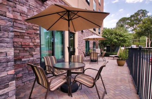 Golden Glades - The Woods Hotel | Hampton Inn & Suites Jacksonville Beach Boulevard/Mayo Clinic