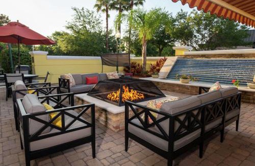 Southside Hotel | Hampton Inn & Suites Jacksonville Deerwood Park