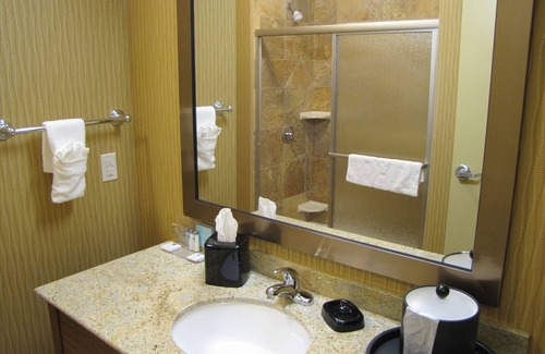 Jamestown Hotel | Hampton Inn & Suites Jamestown, ND