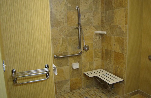 Jamestown Hotel | Hampton Inn & Suites Jamestown, ND