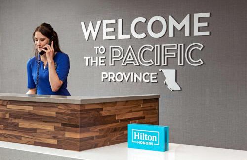 North Glenmore Hotel | Hampton Inn & Suites Kelowna, British Columbia, Canada