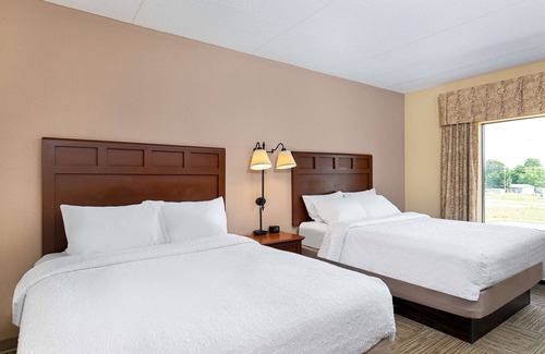 Madisonville Hotel | Hampton Inn & Suites Madisonville