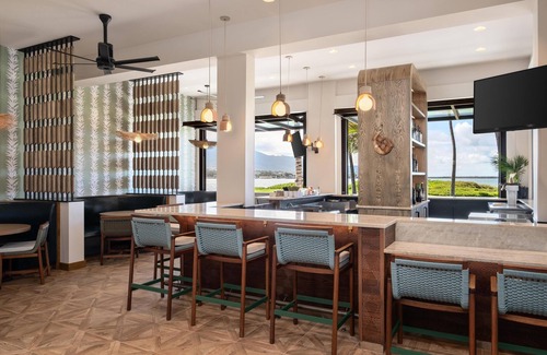 Kahului Hotel | Hampton Inn & Suites Maui North Shore