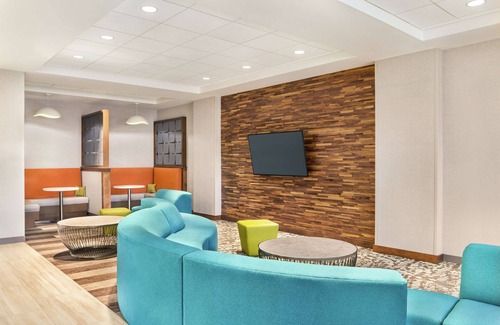 Country Walk Hotel | Hampton Inn & Suites Miami Kendall