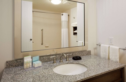 Minnetonka Hotel | Hampton Inn & Suites Minneapolis West/Minnetonka