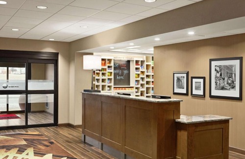 Minooka Hotel | Hampton Inn & Suites Minooka