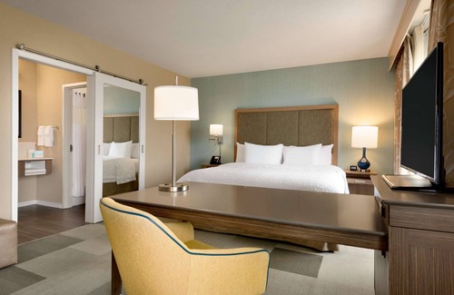 Monroe Hotel | Hampton Inn & Suites Monroe